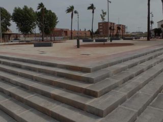 Plaza de la Once, Puente Geníl